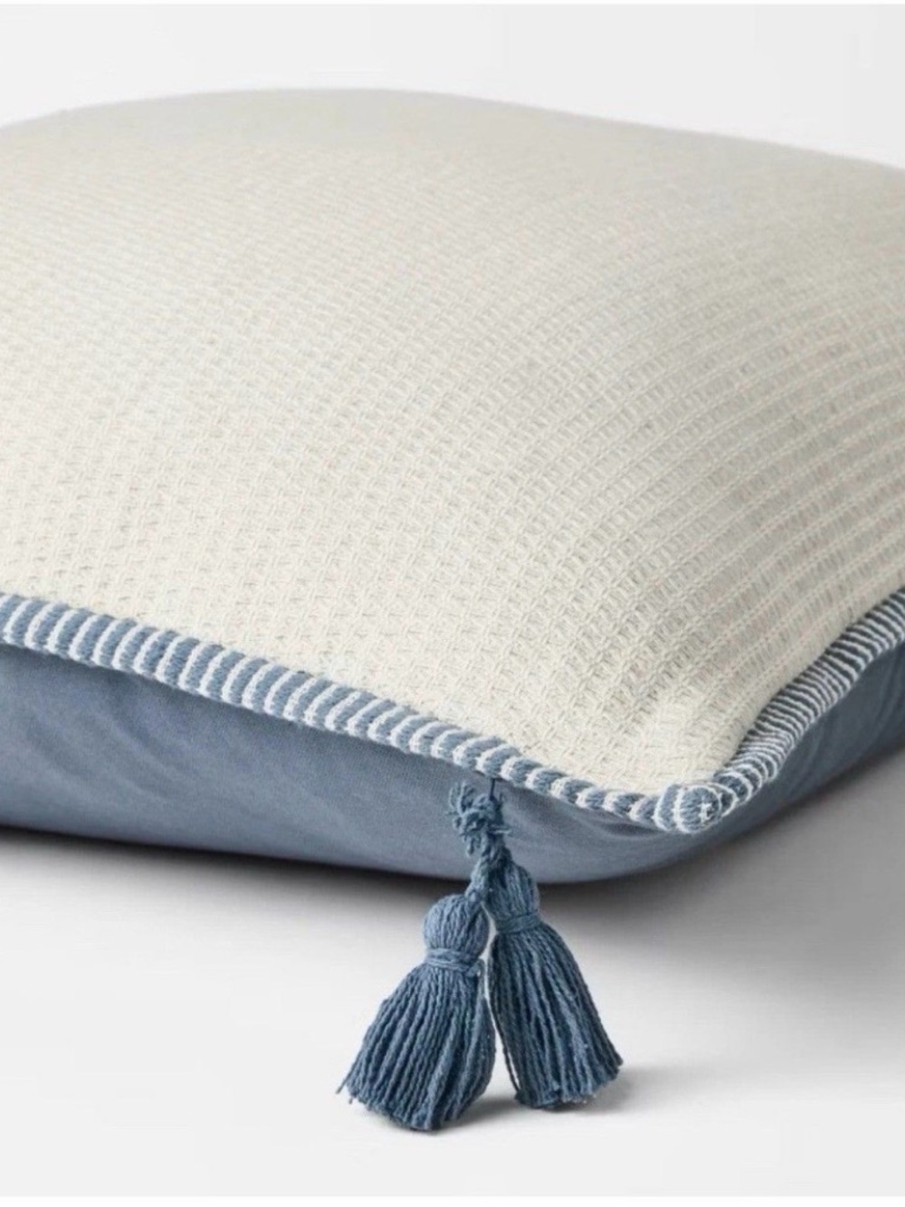 Oversized Square Cotton Linen Texture with Tassel Cream Blue Threshold McGee NEW - Picture 6 of 11